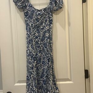 Chic Blue and White Floral Midi Dress